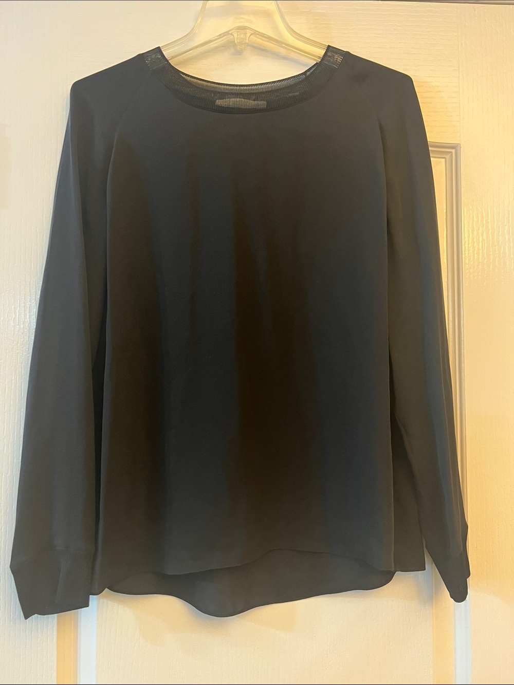 Vince Black Lightweight 100% Silk Long-Sleeve Crew Neck Blouse